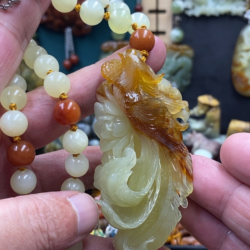 【闪购商品】蛇纹石玉吊坠未镶嵌