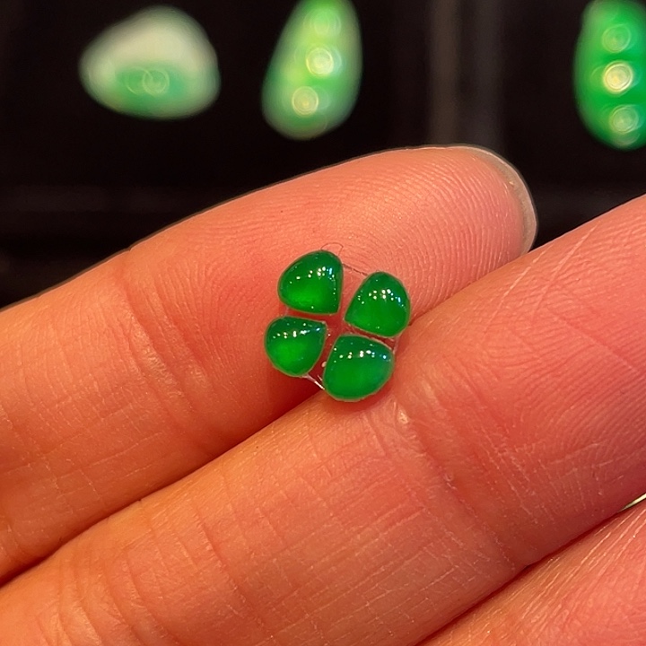 定制翡翠未镶嵌四叶草