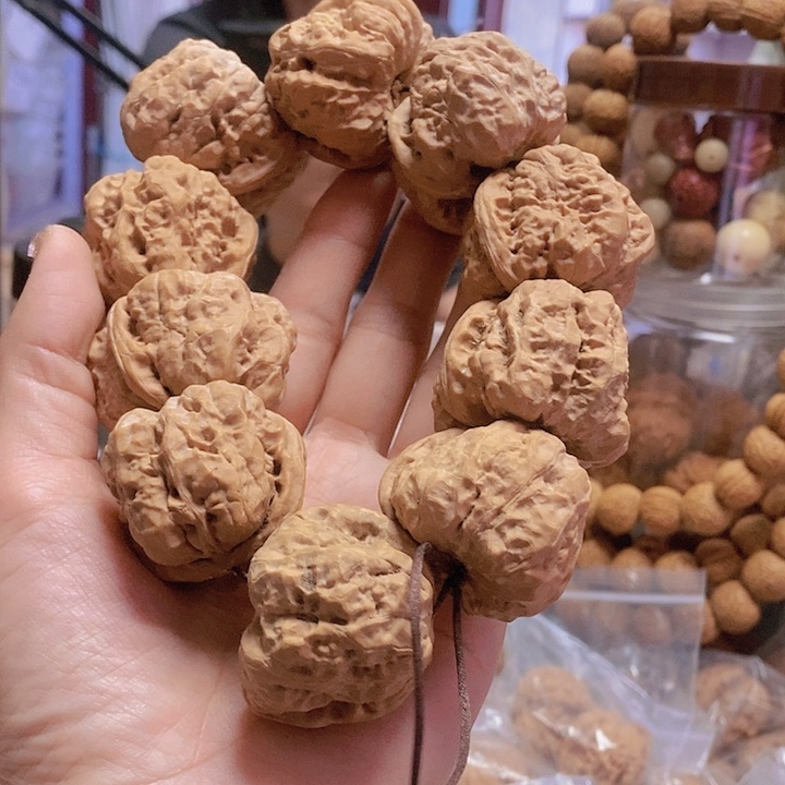 【闪购商品】文玩核桃把件37.5蛤蟆头手持身有黄