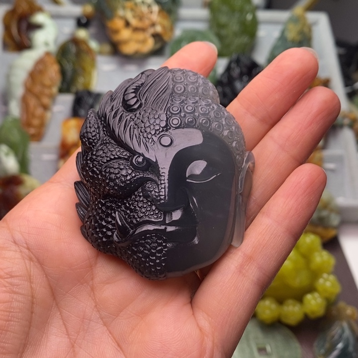 西***米蛇纹石玉未镶嵌颈饰