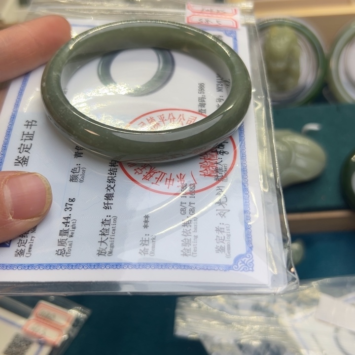 和田玉手镯未镶嵌58.5圈围10175