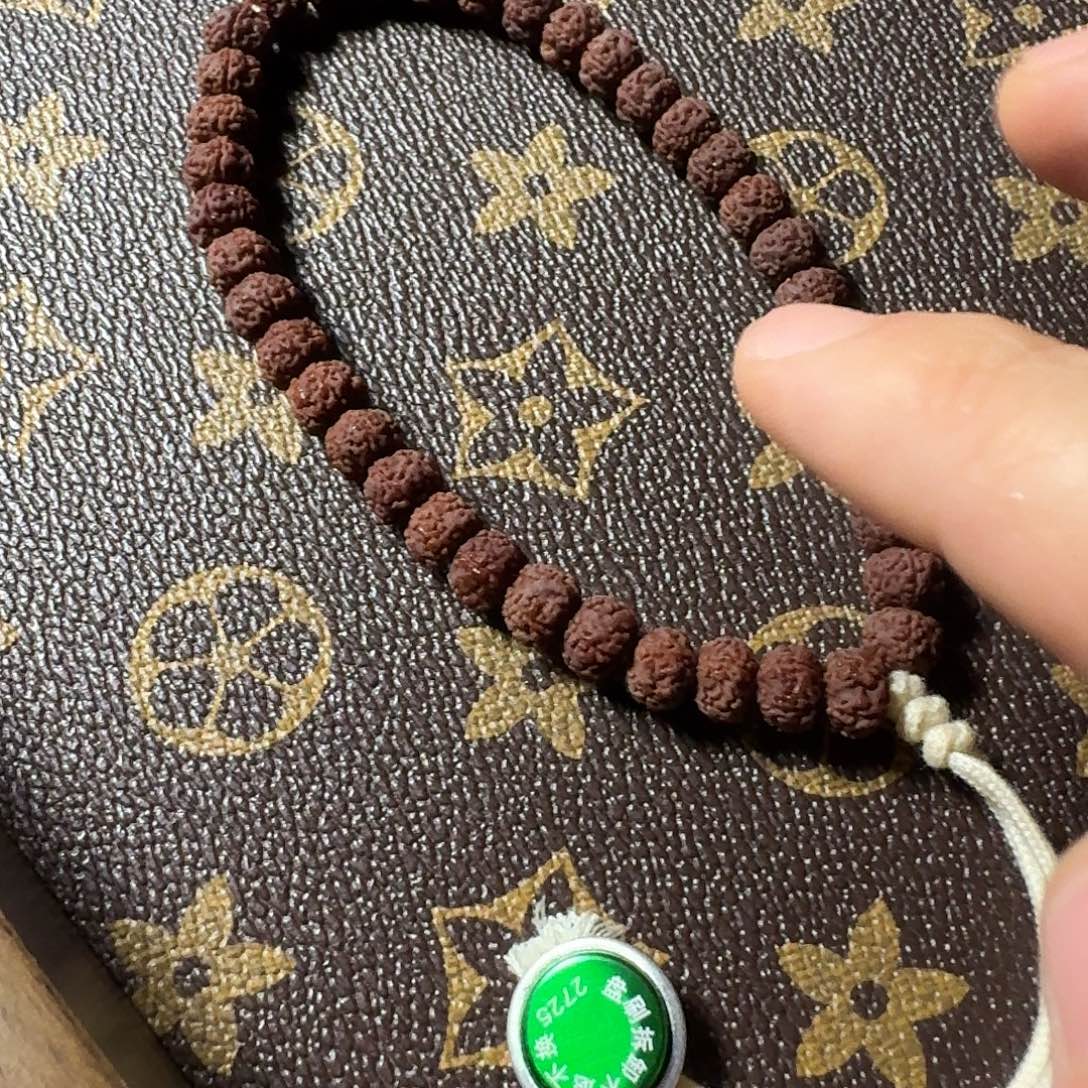 金刚菩提吊坠平细手持
