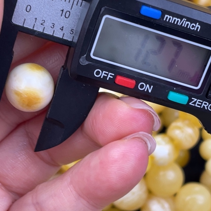 蜜蜡未镶嵌裸石微瑕214