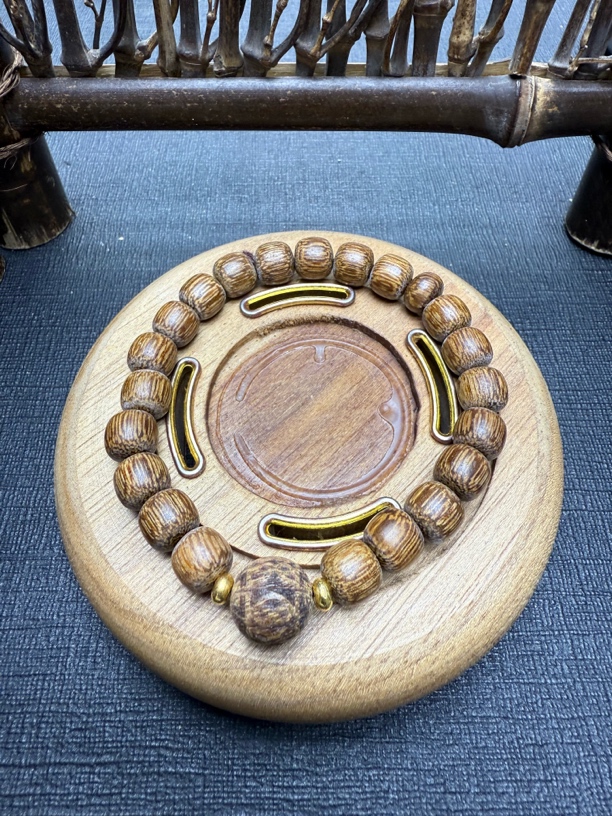 B694龙二文玩越南沉