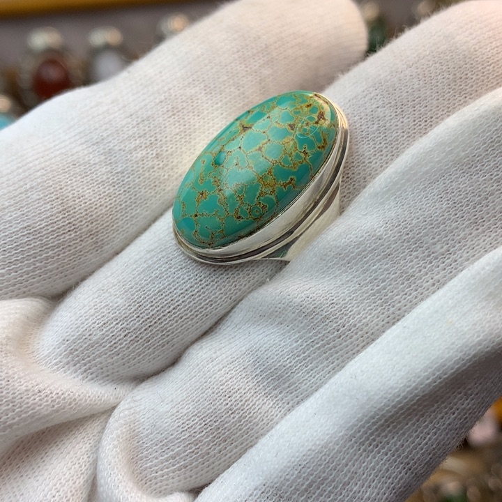 绿松石戒指足铂镶嵌