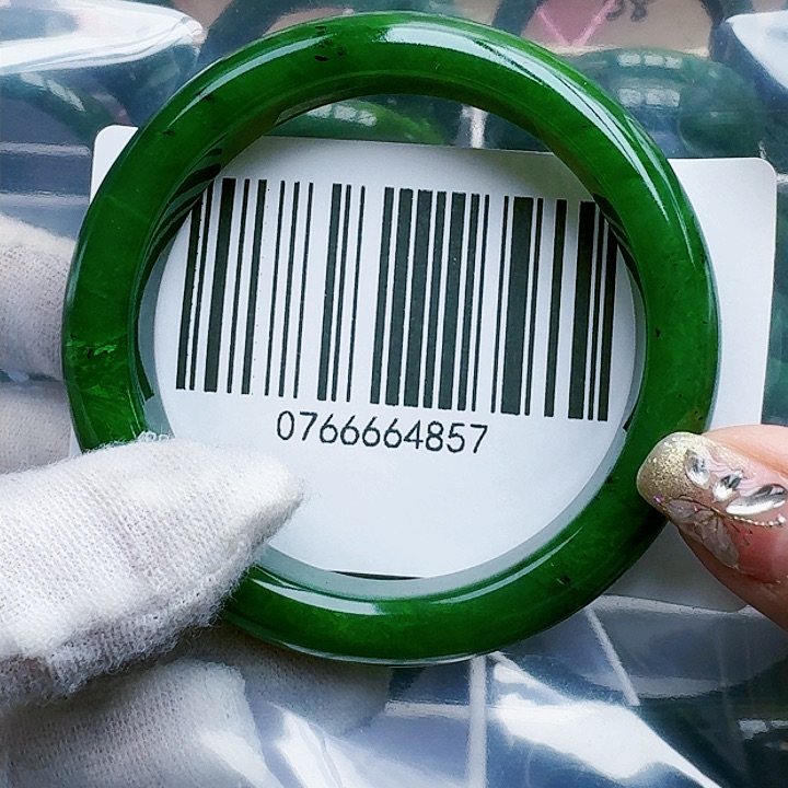 和田玉（碧玉）手镯未镶嵌55