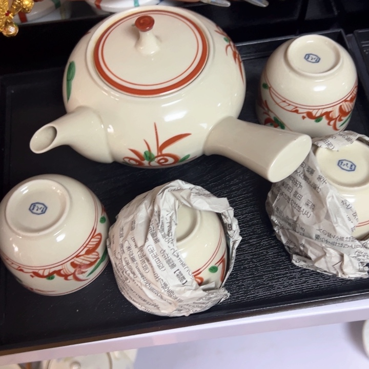 盖碗瓷器直播放漏中