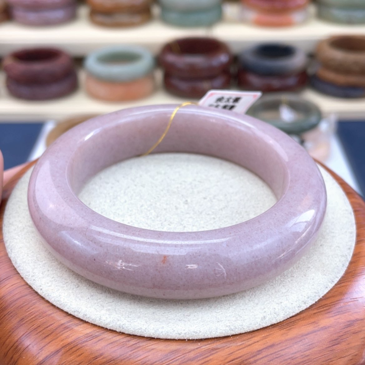 【闪购商品】石英质玉手镯未镶嵌