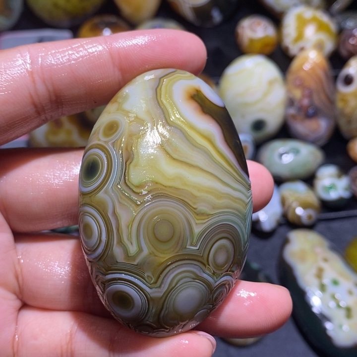 玛瑙/玉髓未镶嵌珠宝半成品141