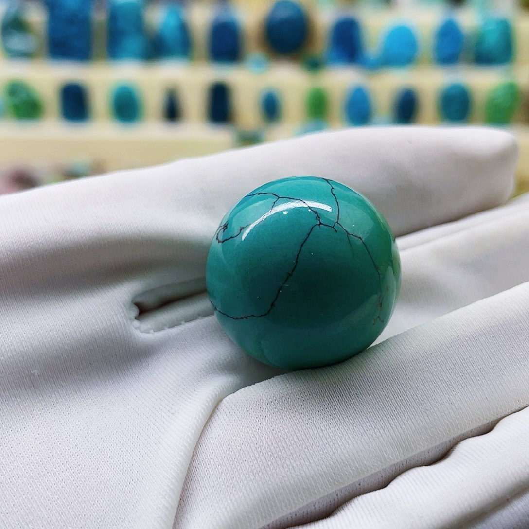 绿松石颈饰未镶嵌