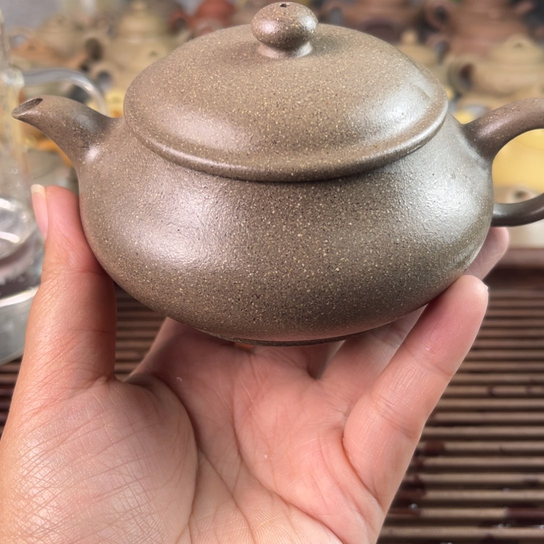 紫砂茶壶紫砂………………