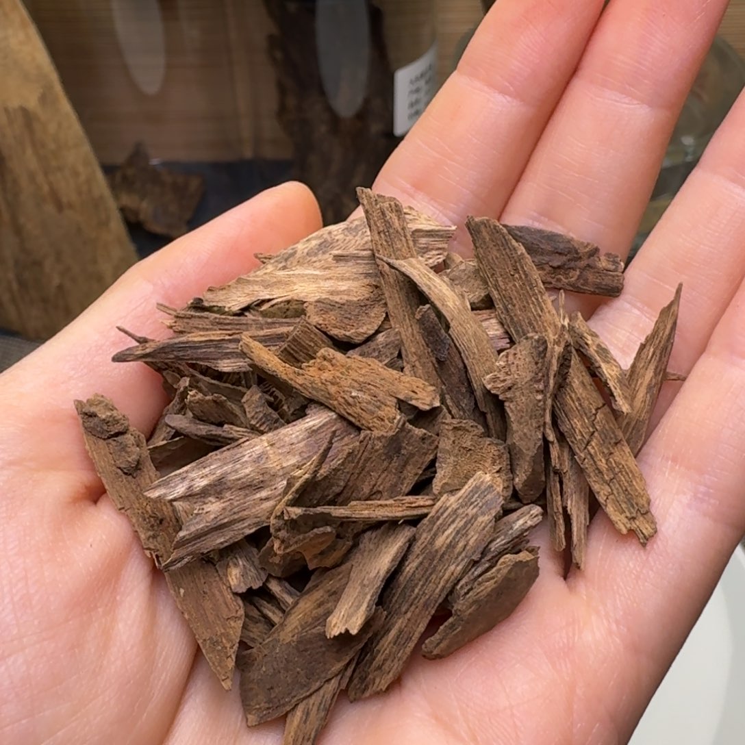 @***y木海南霸王岭沉水碎料10.5克