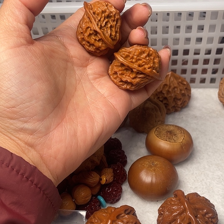 文玩核桃吊坠小鸟