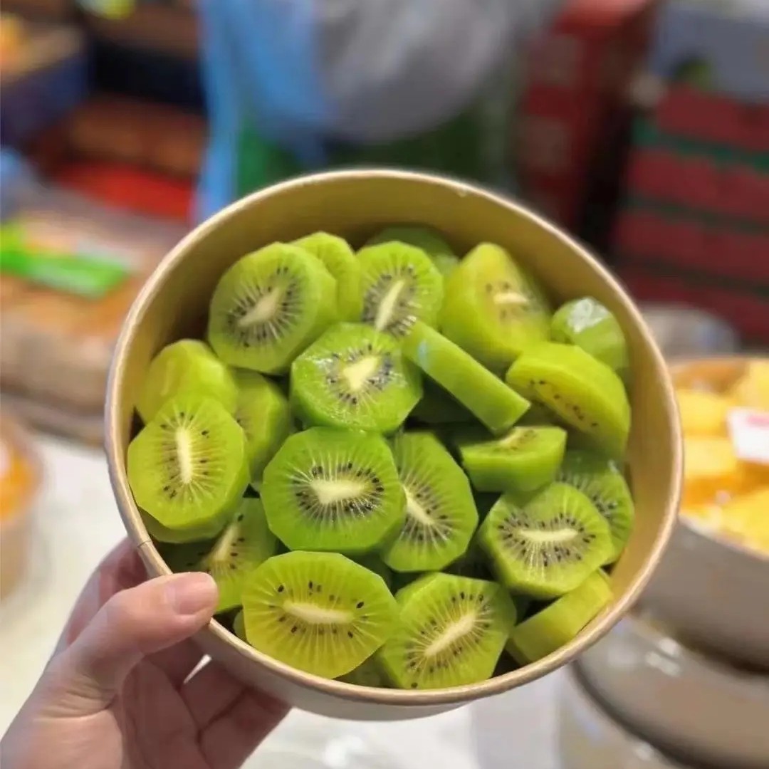 果切230克左右，猕猴桃，好吃看得见！