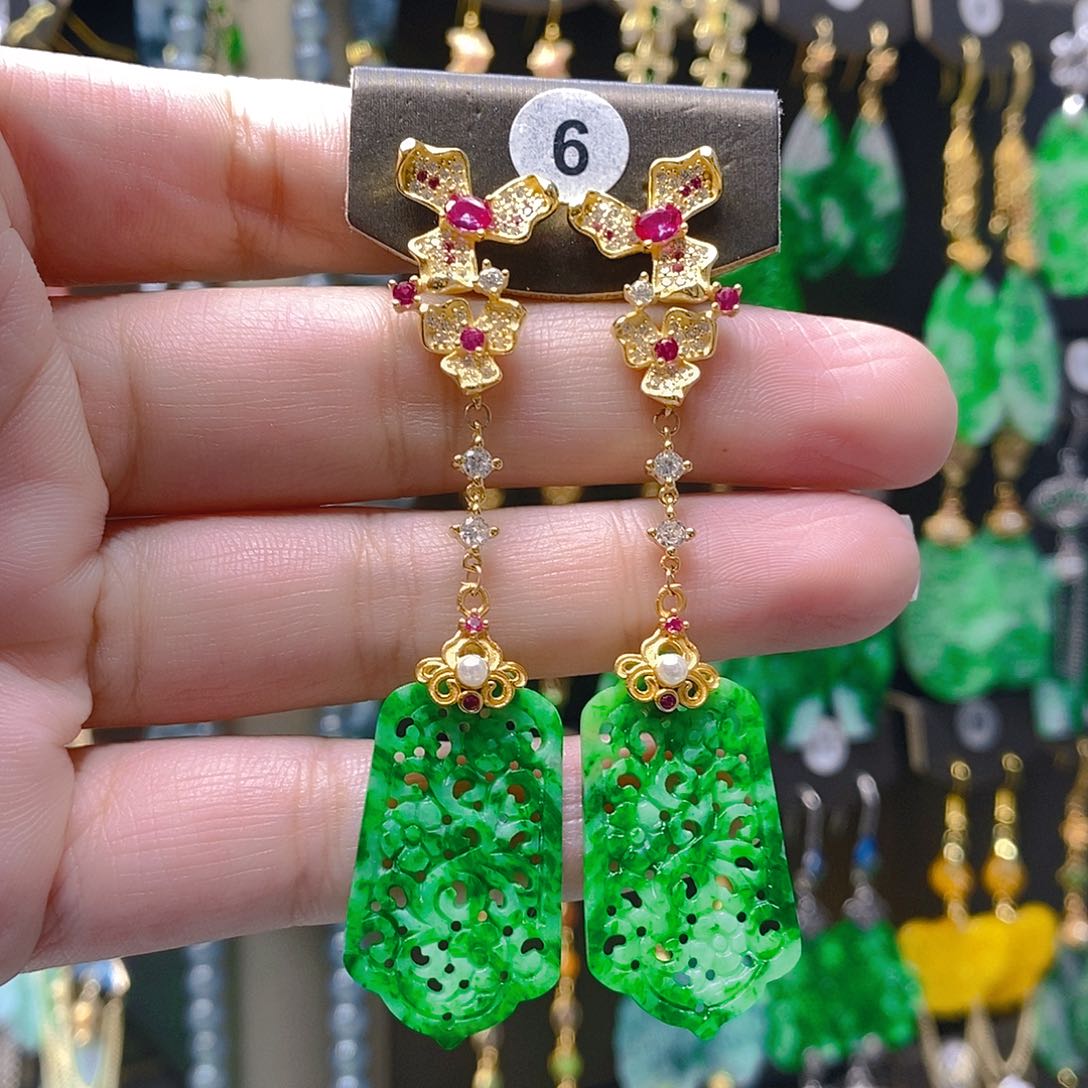 未镶嵌翡翠耳饰翡翠