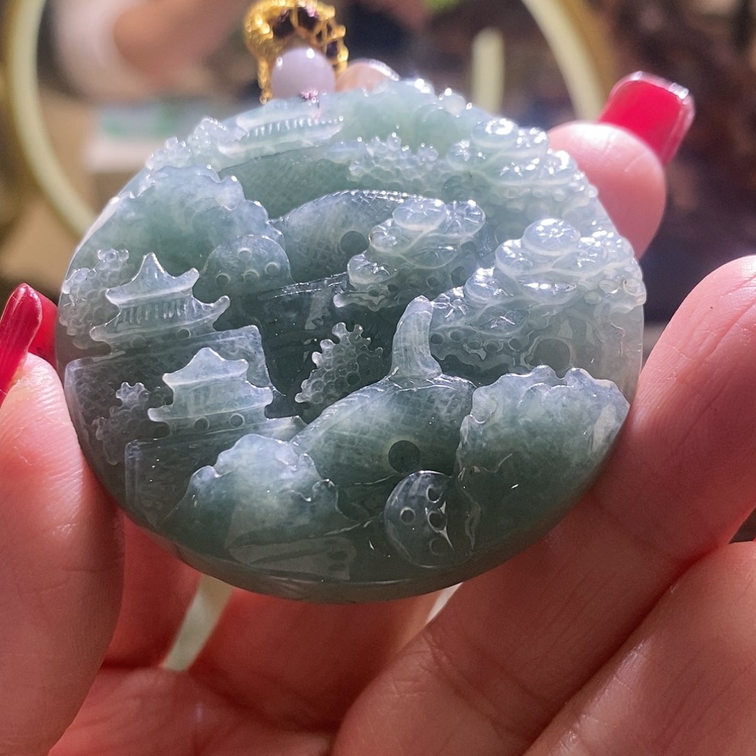 【闪购商品】翡翠颈饰未镶嵌山水