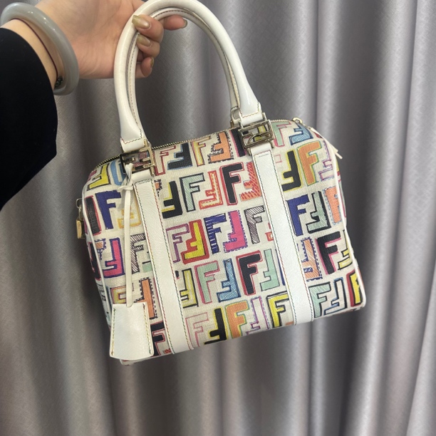 95新 FENDI/芬迪 芬迪/波士顿手提斜挎包/送中检jm506