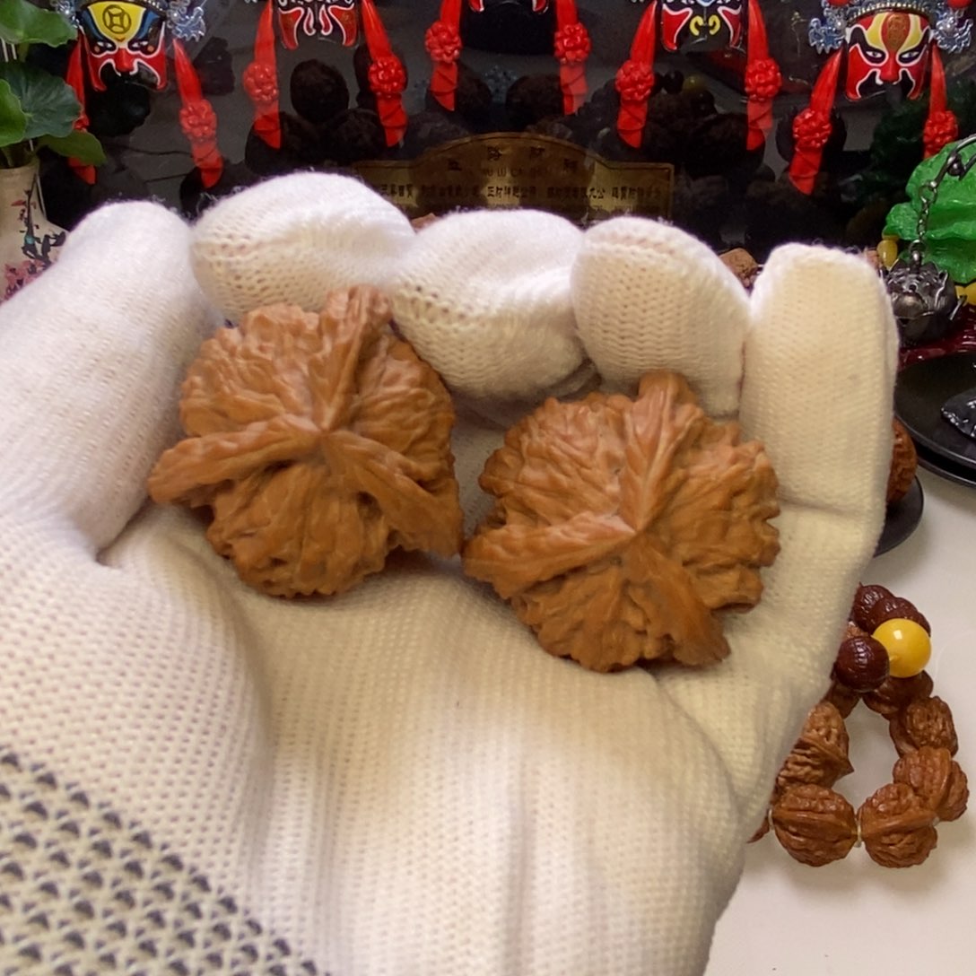 文玩核桃吊坠盘山三棱 手捻33