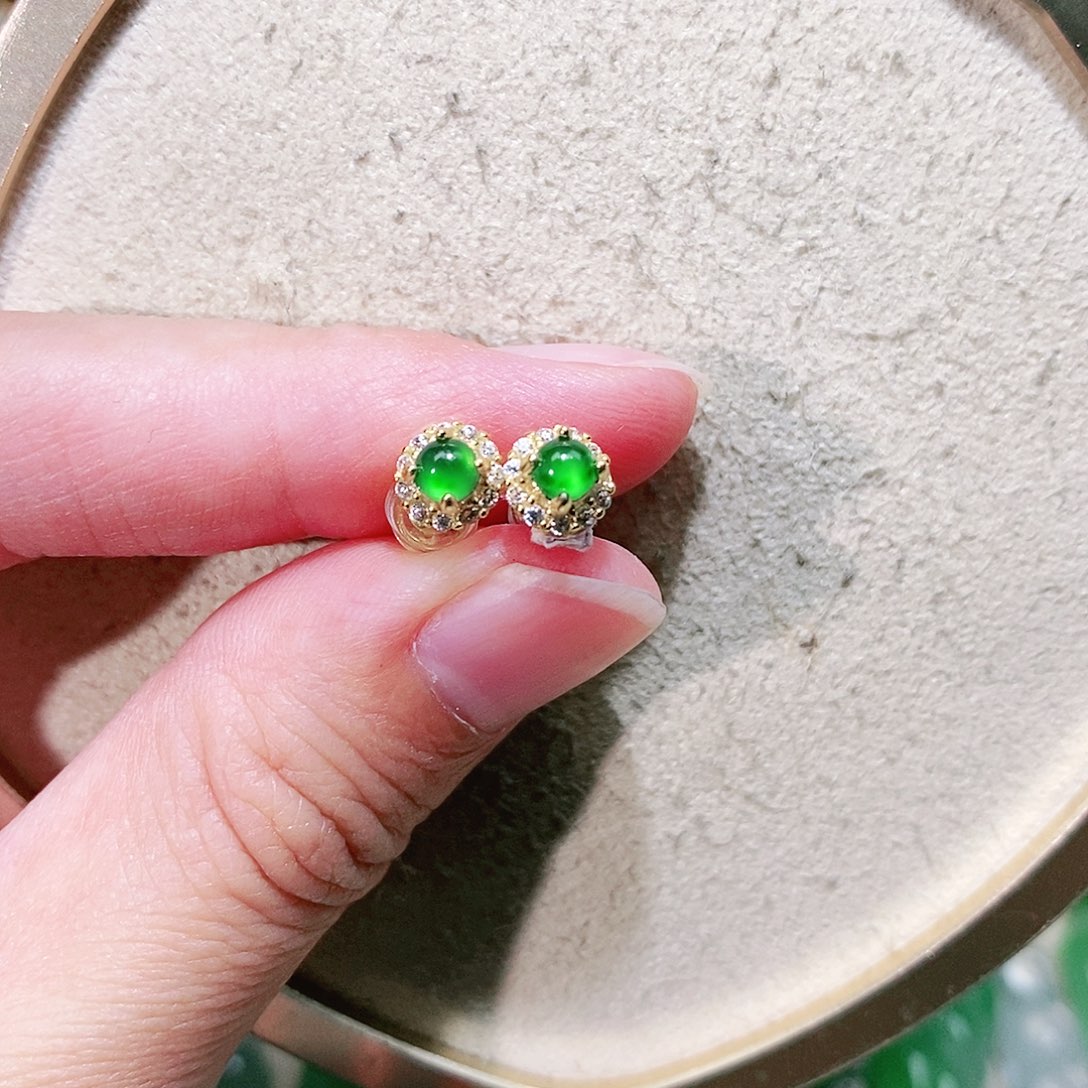 【闪购商品】翡翠挂件未镶嵌裸石