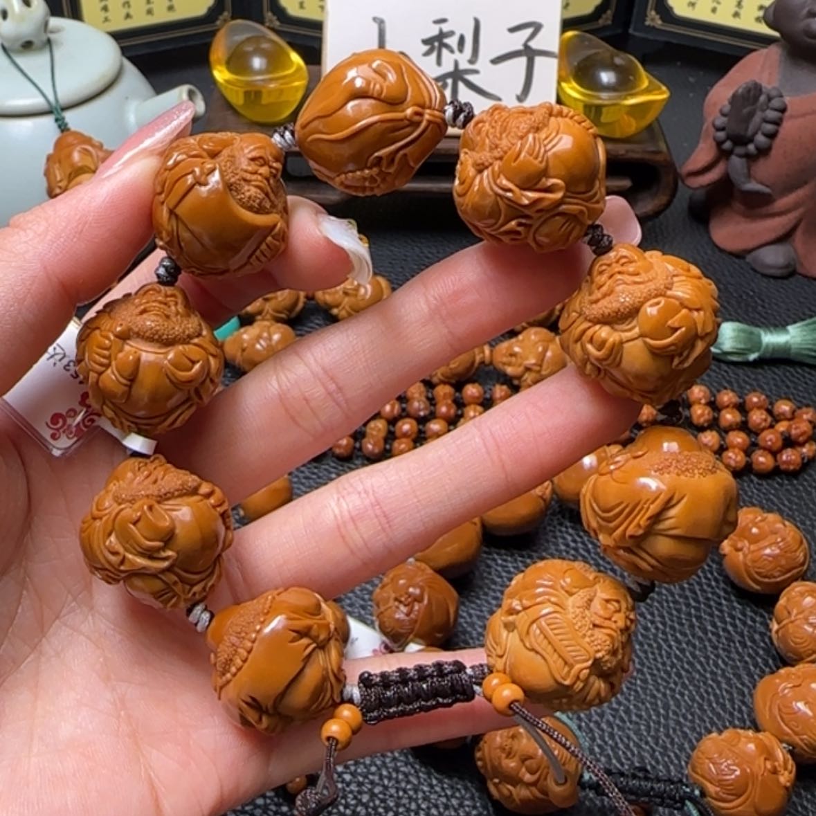 【闪购商品】橄榄核吊坠立雕达摩