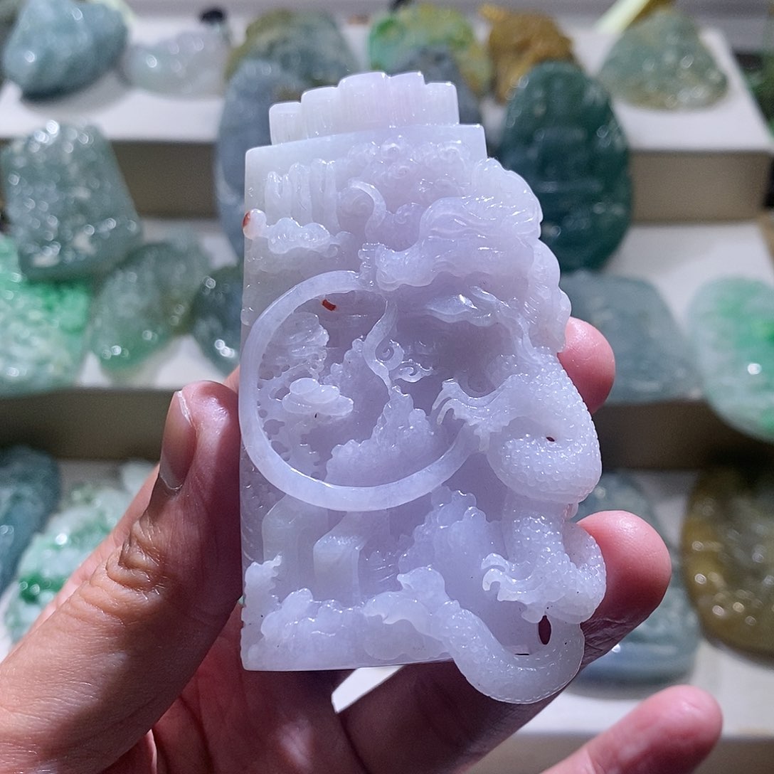 【闪购商品】翡翠颈饰未镶嵌山水龙