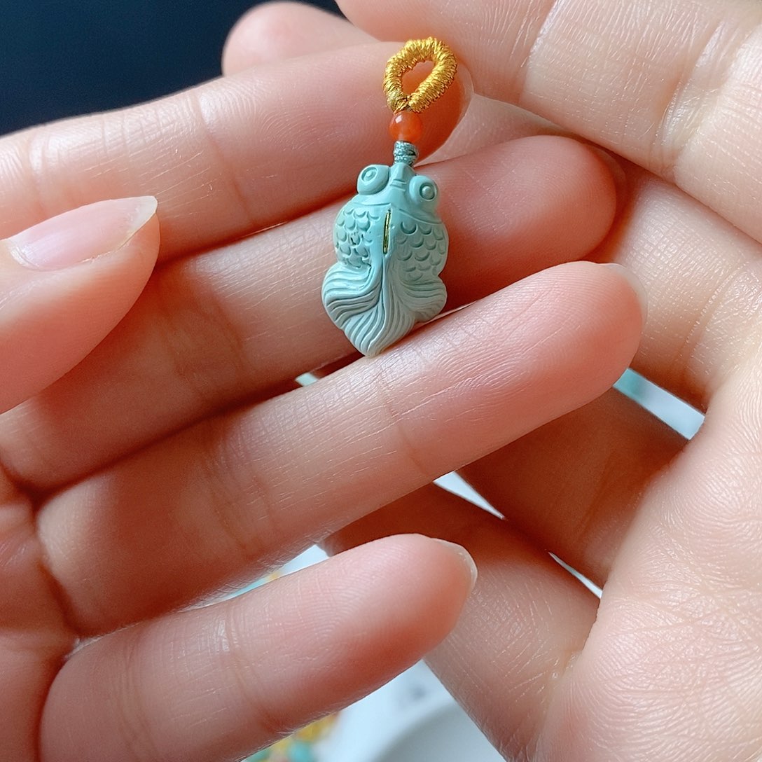 绿松石颈饰未镶嵌