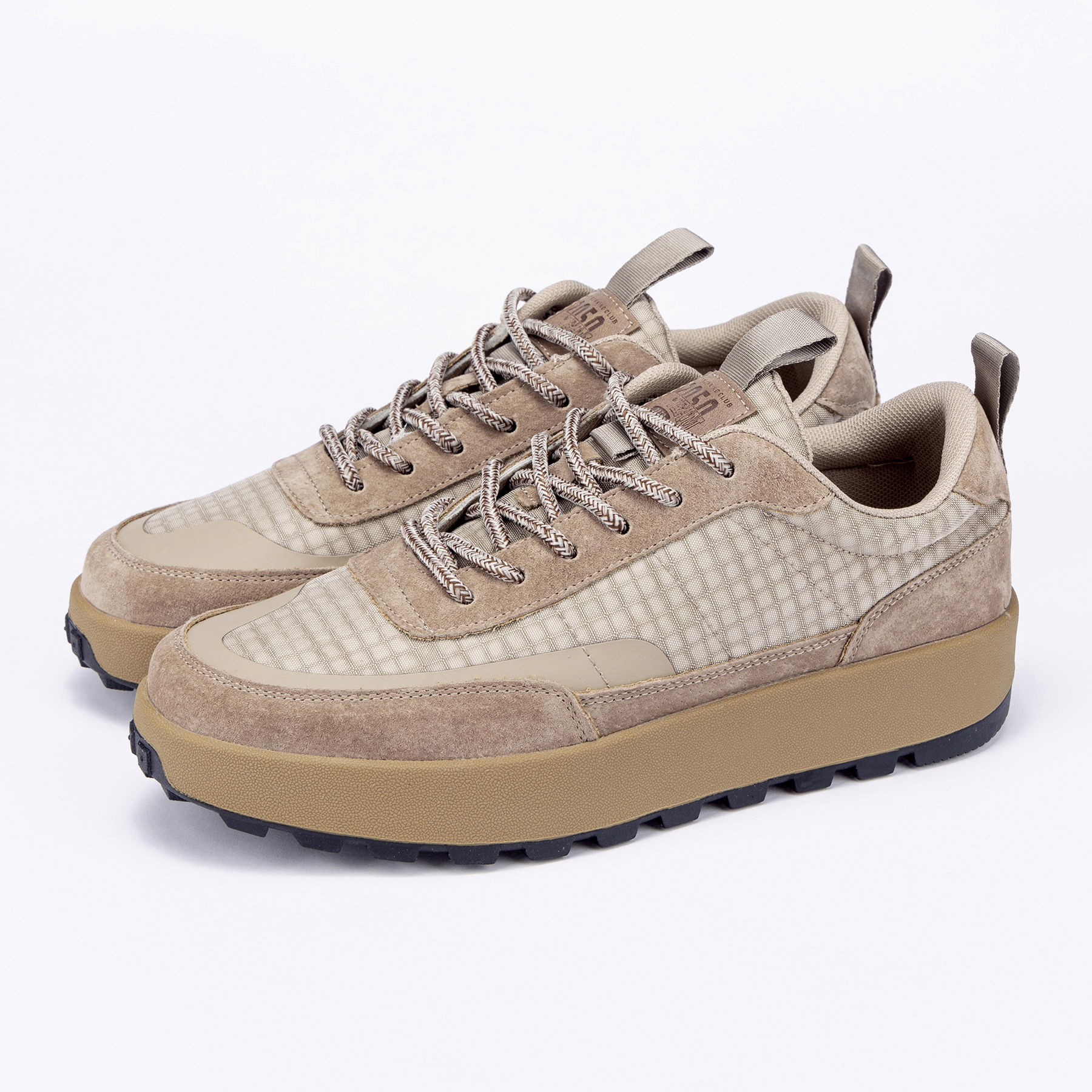 阿甘鞋百搭潮流休闲运动户外低帮秋季潮款男士透气真皮网面鞋