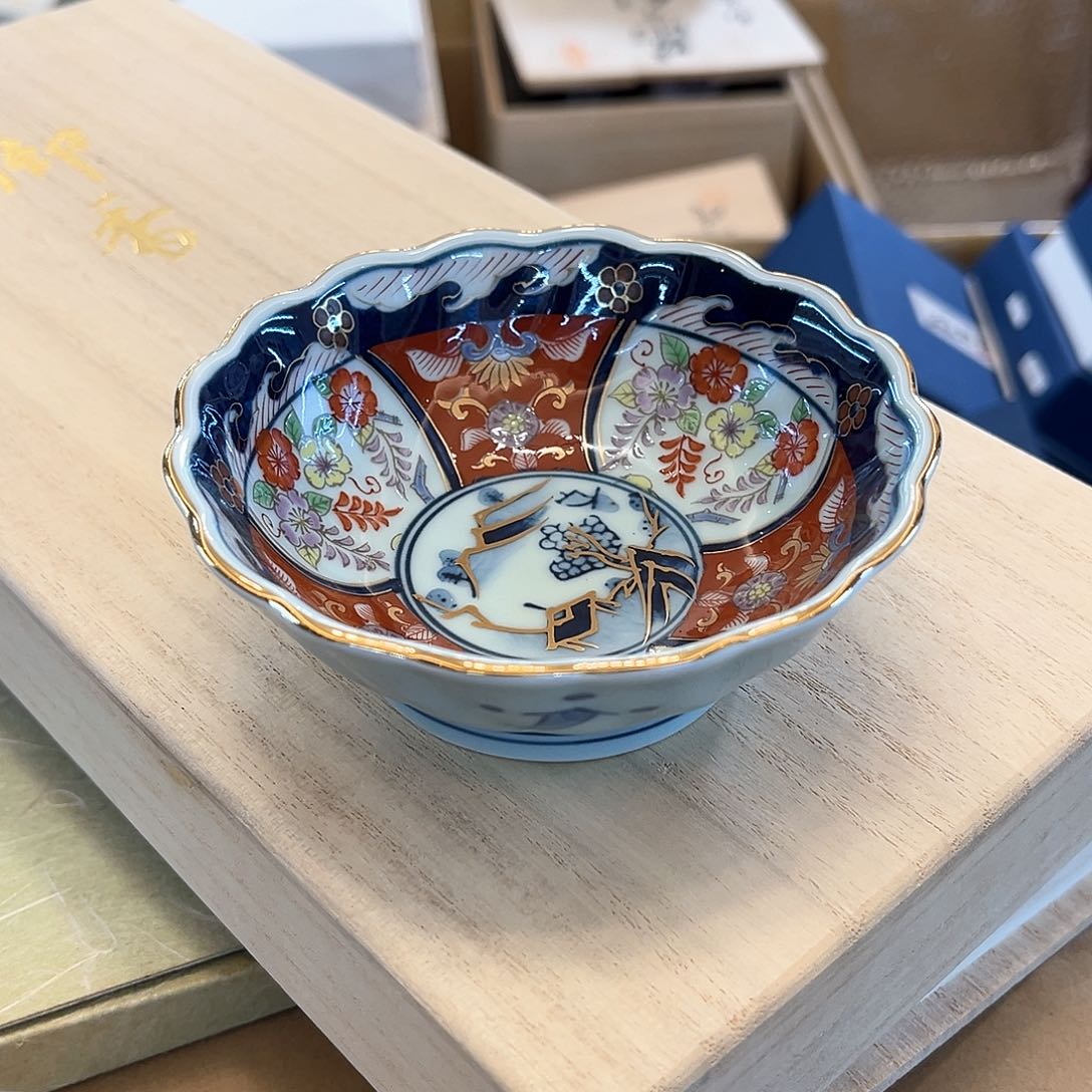 盖碗在家门口看到的小猫和我在