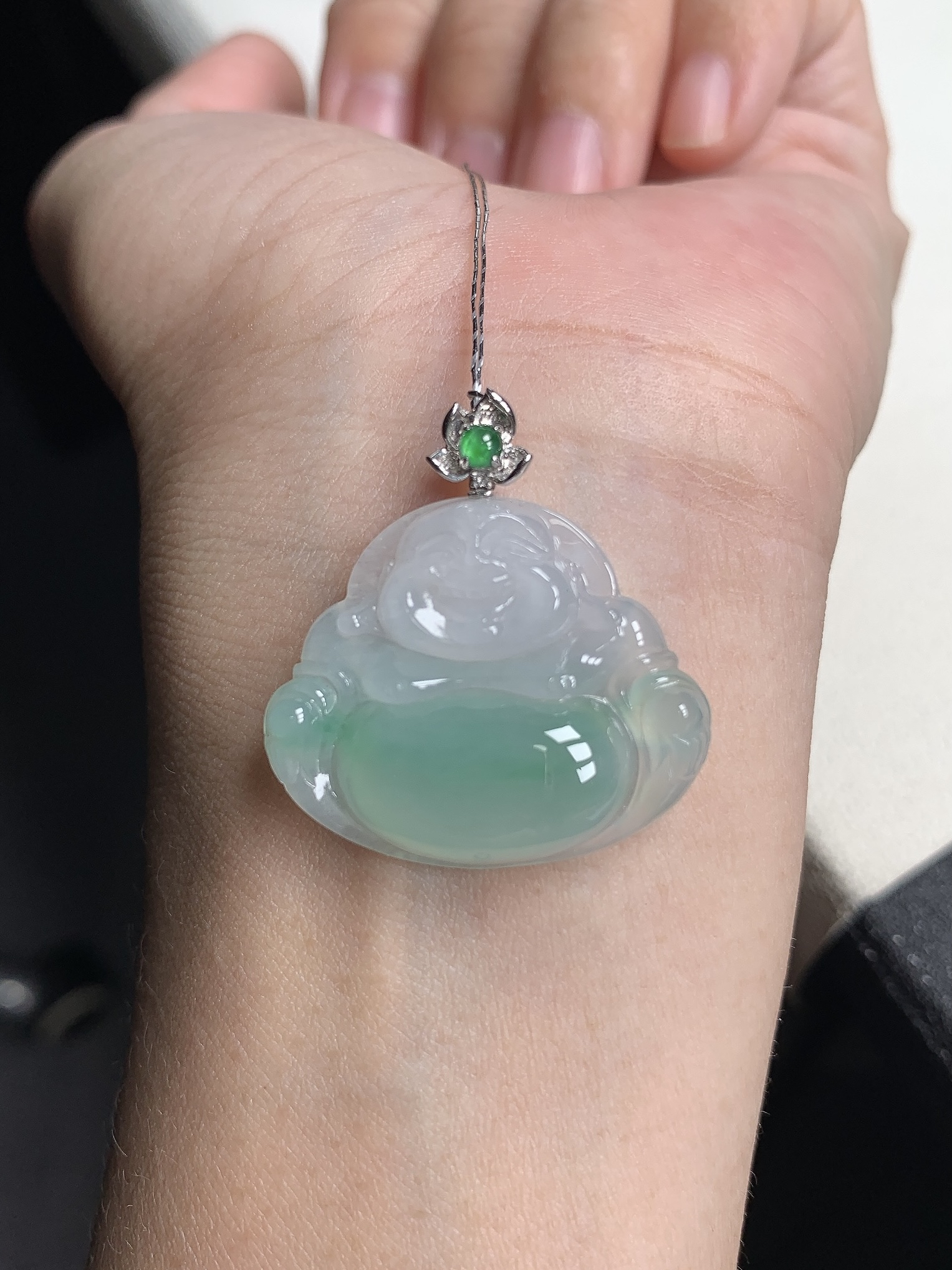 天然缅甸a货翡翠18K金镶嵌细糯冰佛公吊坠 尺寸30x29x5.2mm