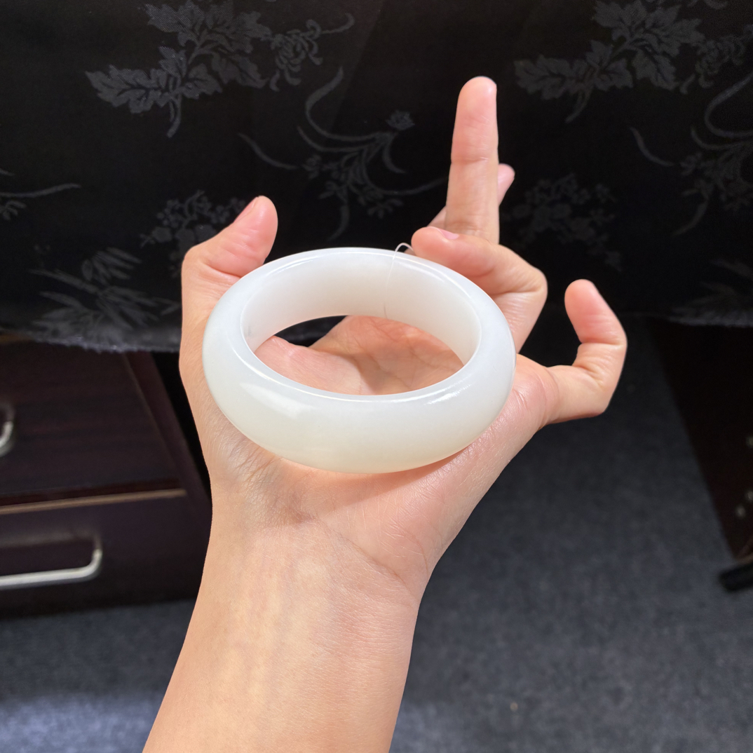 和田玉高品质毕业品轮胎羊脂白玉54➕