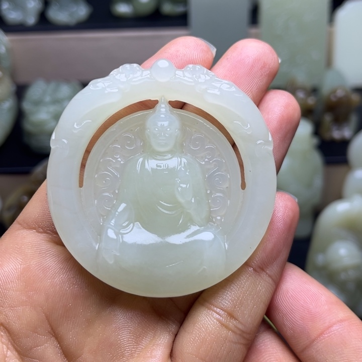 和田玉未镶嵌颈饰