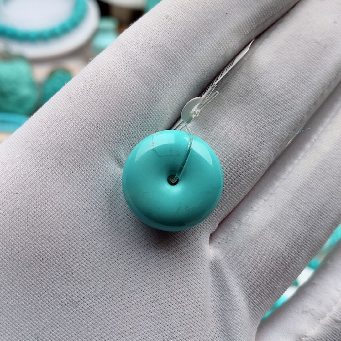 绿松石珠宝奇石未镶嵌重3.3克