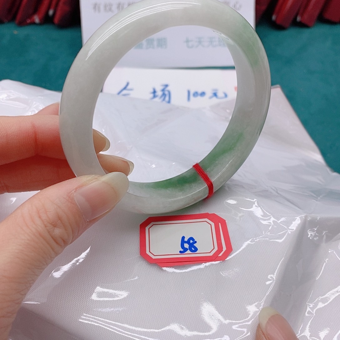 翡翠手镯未镶嵌娅*?588888888