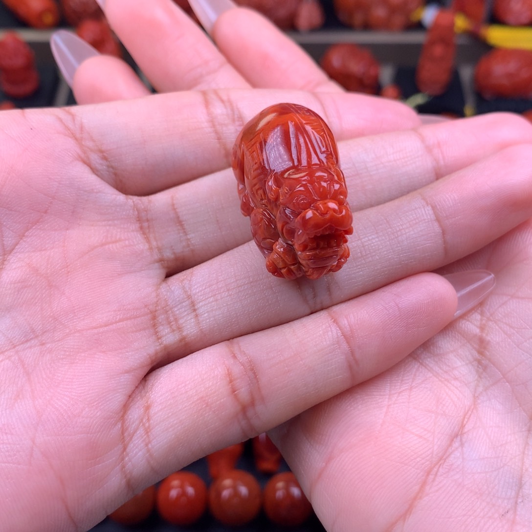 南红玛瑙未镶嵌貔貅吊坠31+ 16+19+