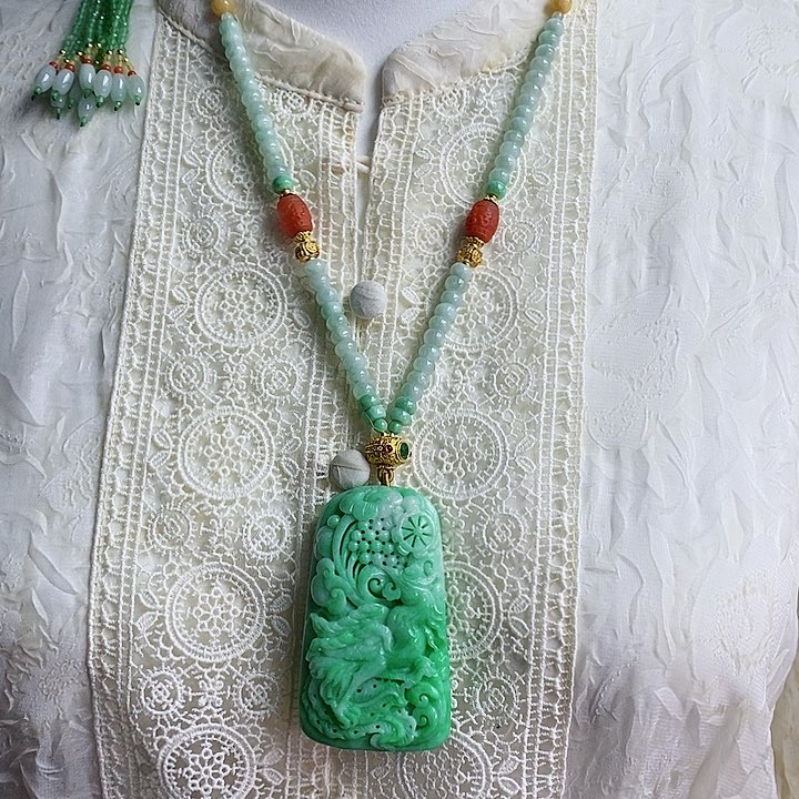 翡翠吊坠(赠链)未镶嵌绿翡雕刻凤凰吊坠