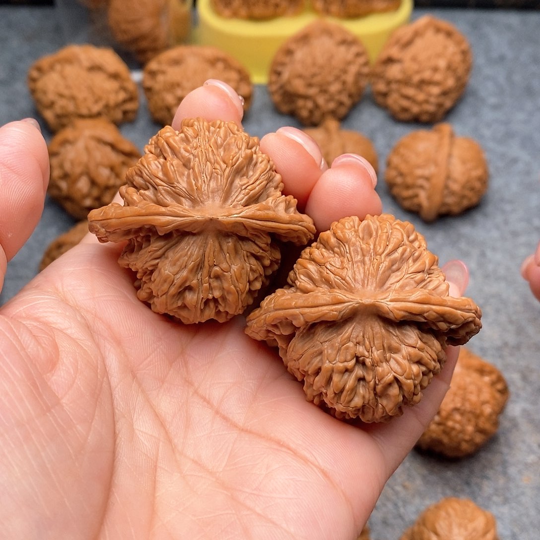 文玩核桃把件精品四座楼45全品