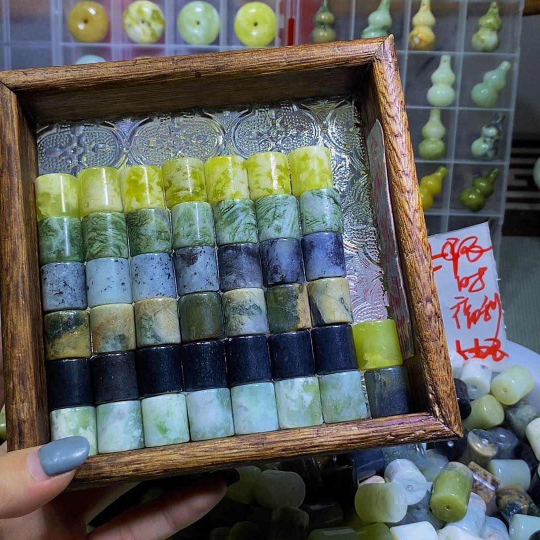 未镶嵌蛇纹石玉其他111