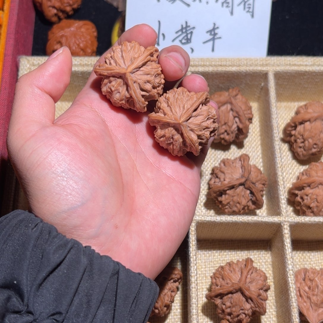 文玩核桃吊坠36盘山正奔