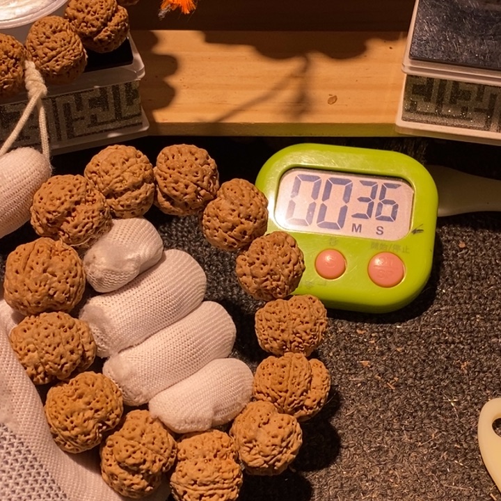 A***殖吊坠金刚菩提你也快回来吃饭哦我的