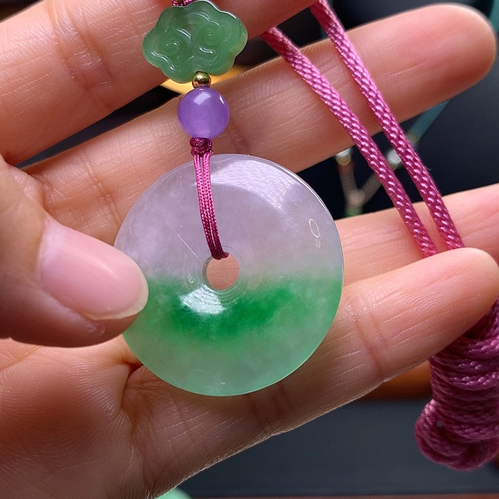 翡翠项链未镶嵌吊坠