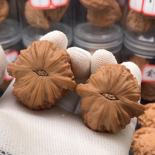 文玩核桃把件磨盘