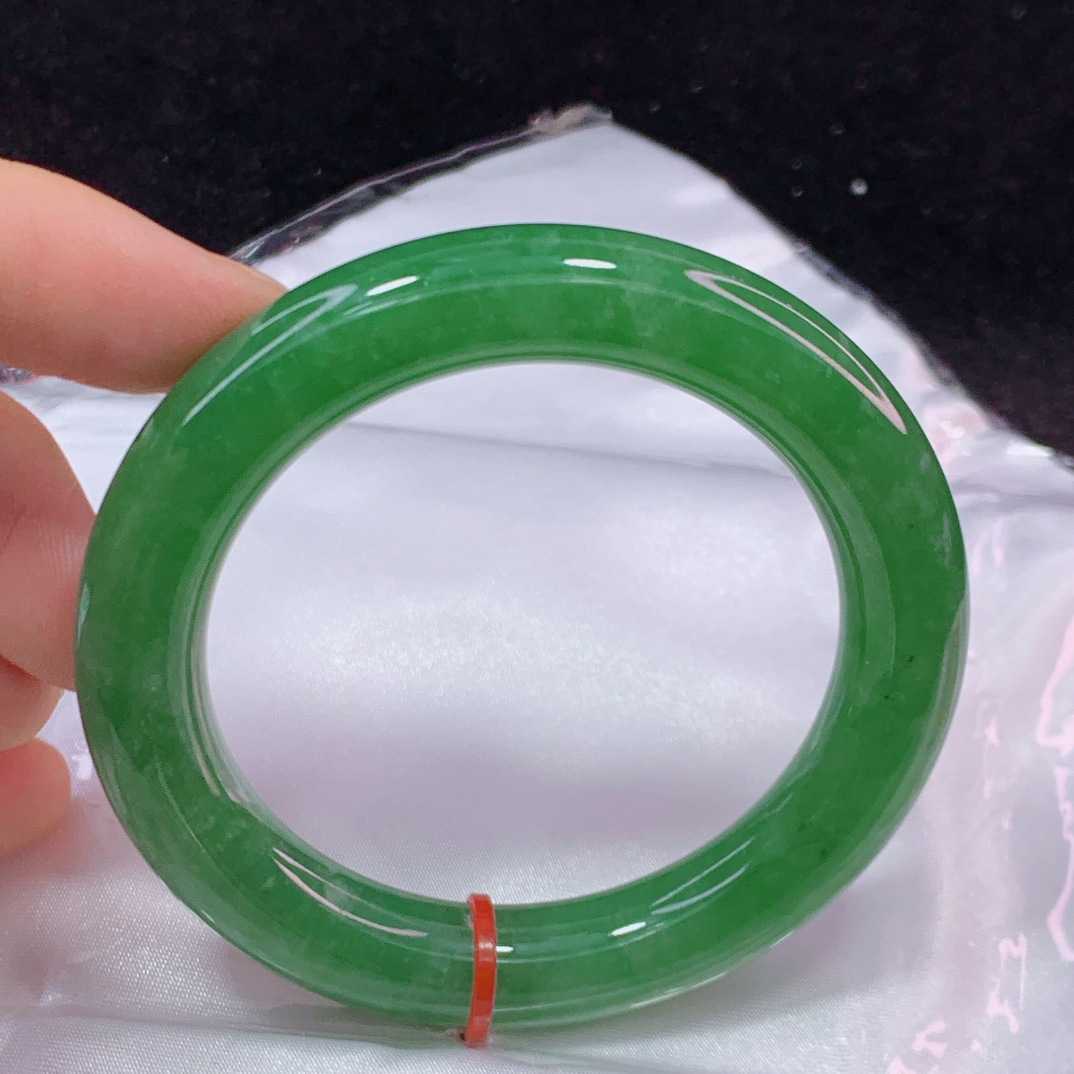 缅甸天然A货翡翠手镯冰透起胶感冰辣阳绿圆条5354圈口