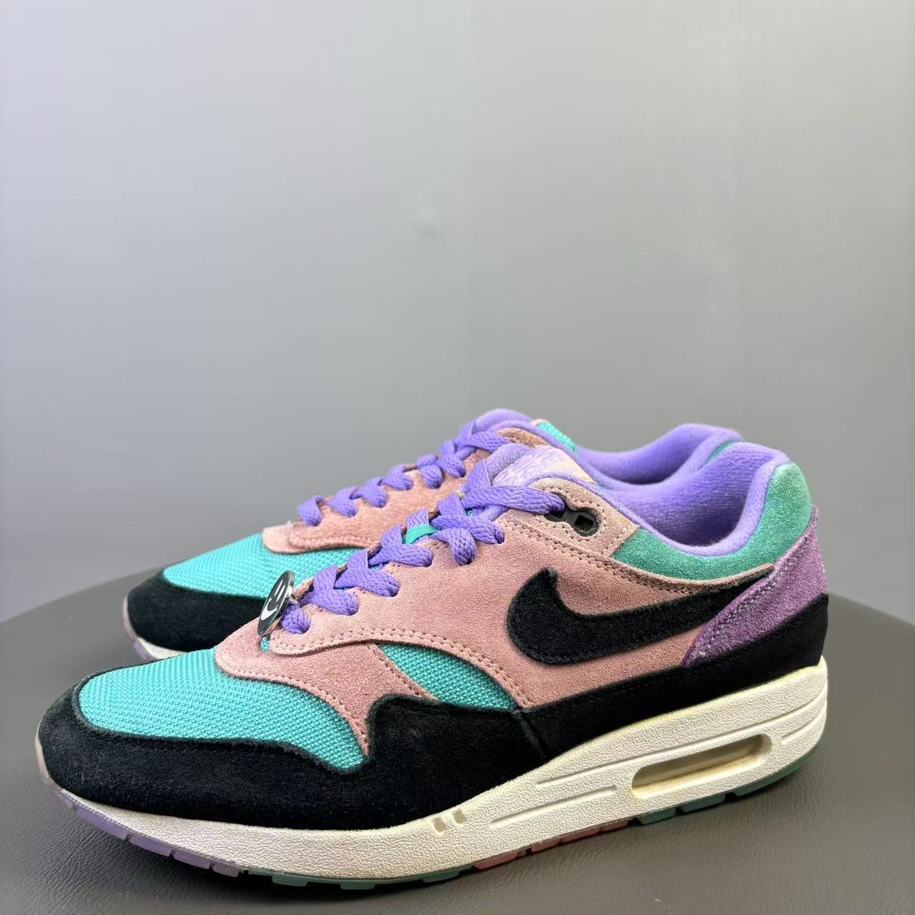 95新 NIKE/耐克 42码/内长265 Air max1彩色拼接运动鞋 非原盒