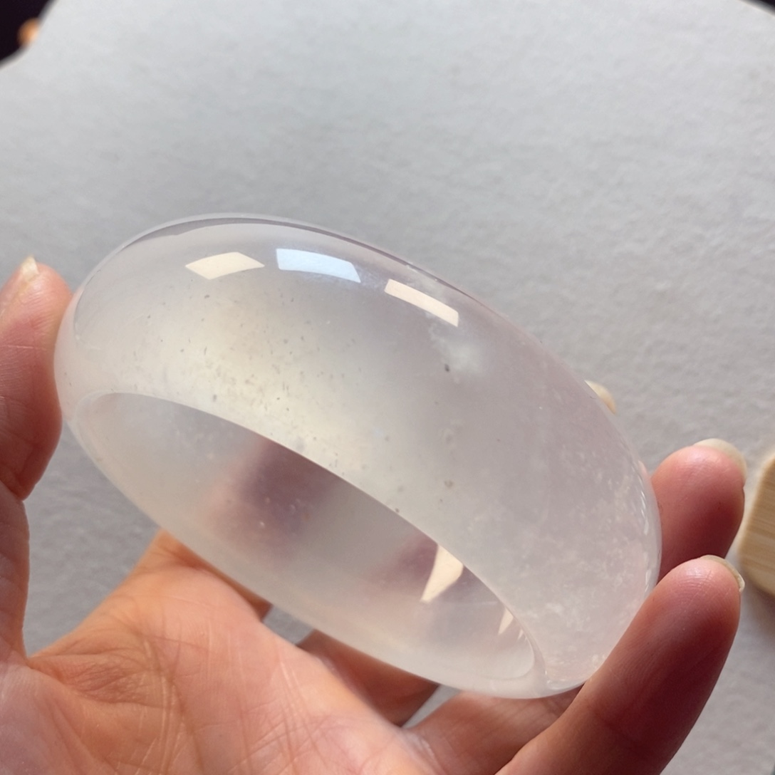 石英质玉手镯未镶嵌57-58