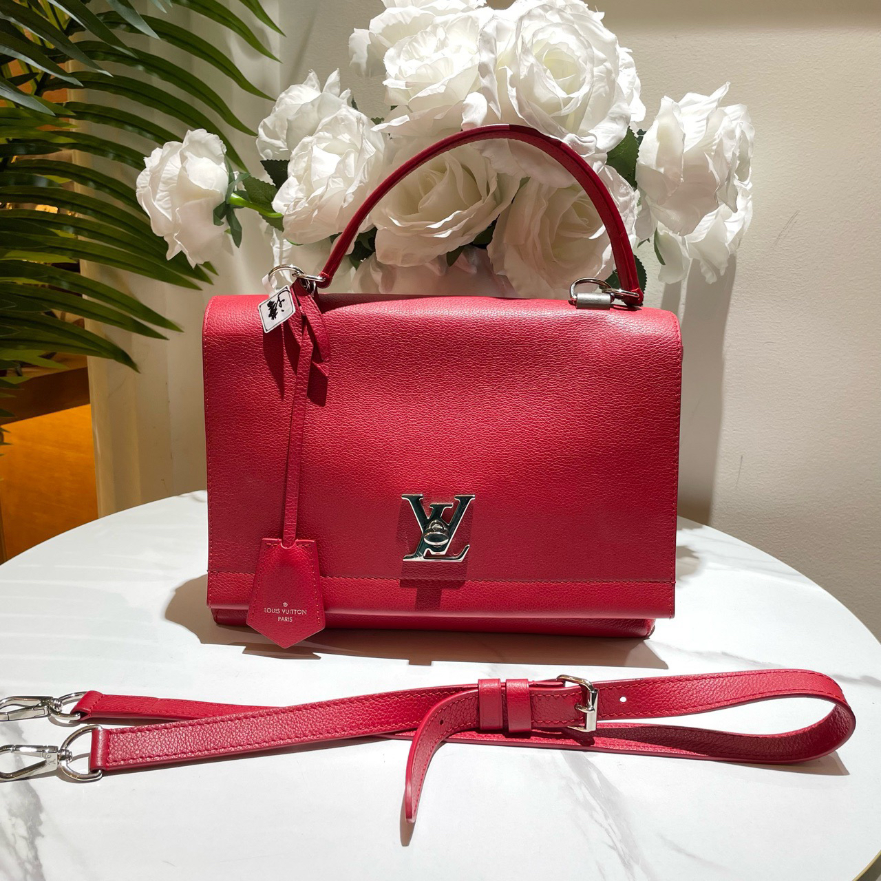 95新 LouisVuitton/路易威登 御古屋/22648/红色lock me斜挎包 15