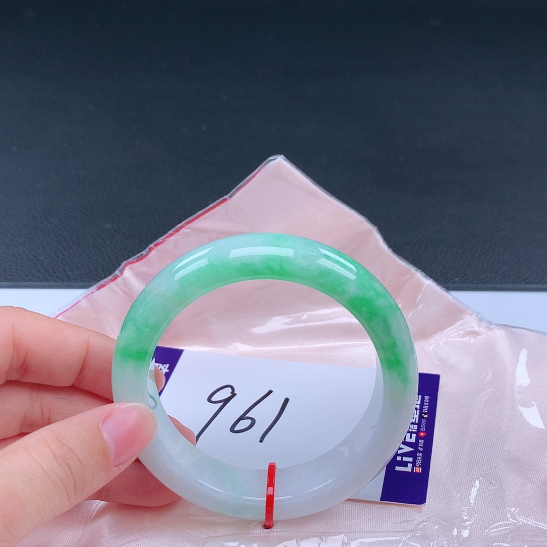 翡翠手镯未镶嵌手镯001839