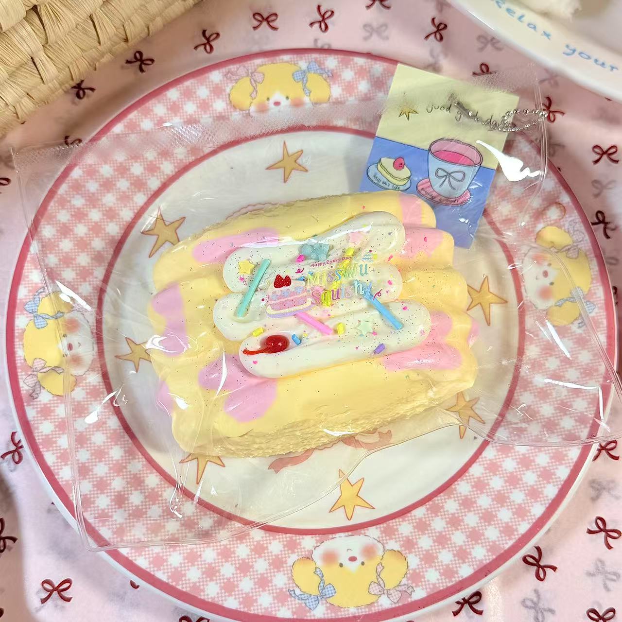 17.童趣奶排捏捏+榛子拿铁捏捏