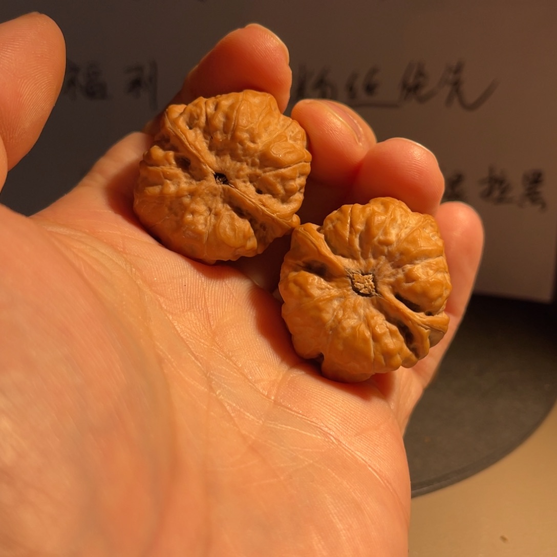 文玩核桃吊坠谁***们延庆