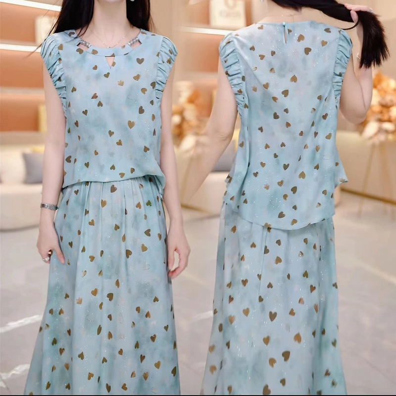 （运费险）2025夏季新款通勤风时尚网红减龄气质显瘦印花勾花镂空女