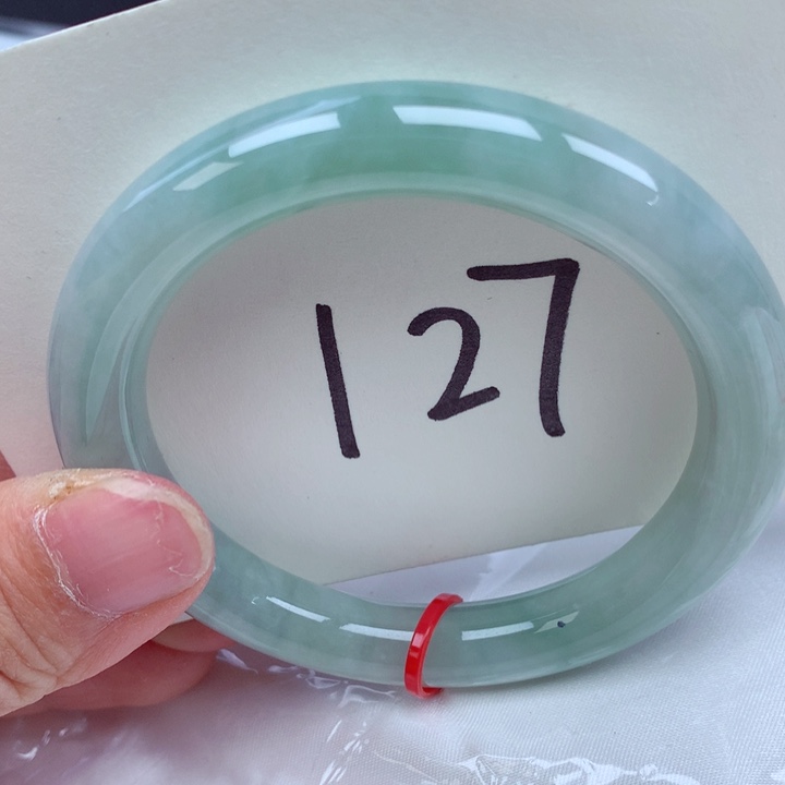 翡翠手镯未镶嵌翡翠